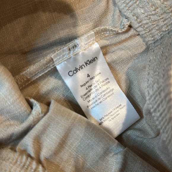 Calvin Klein Boys 4 Piece Purple & Beige Suit Size 4 - Picture 6 of 8